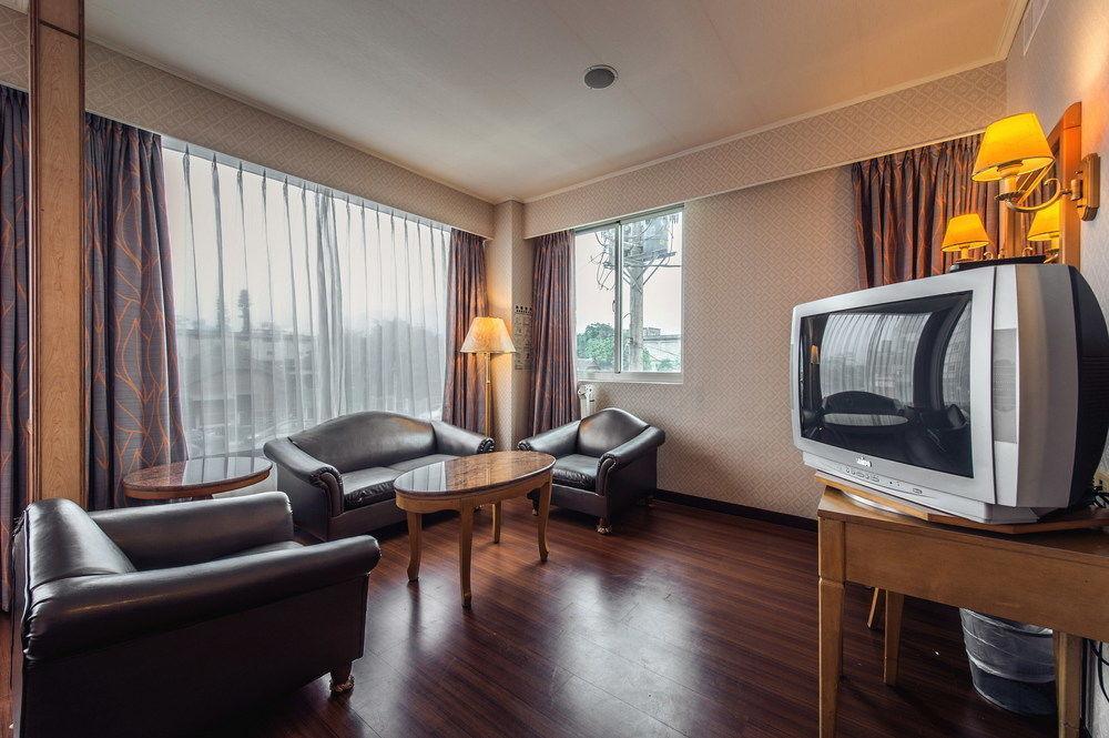 Da Shih Hotel Hualien stad Exteriör bild